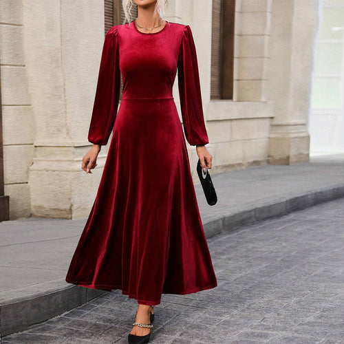Robe de soirée en velours pour femmes avec manches longues et jupe évasée Chic & Stil