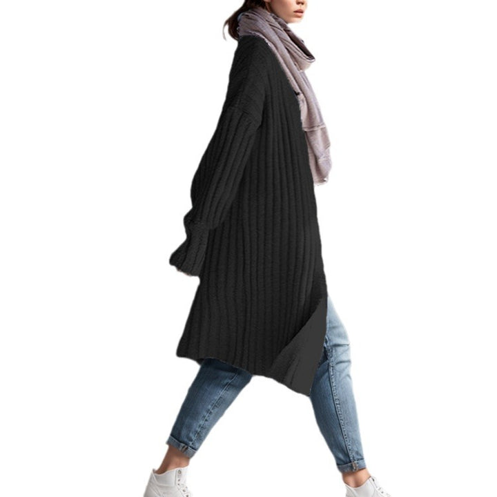 Ladies long cardigan with open design and modern structure Lune London