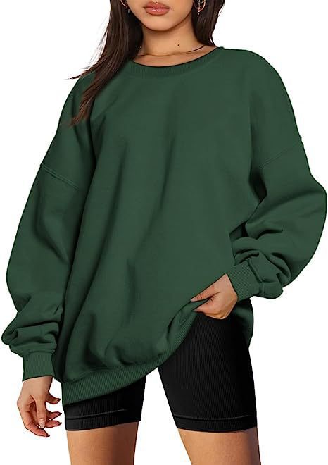 Oversized women's sweatshirt with simple sleeves Chic and Style