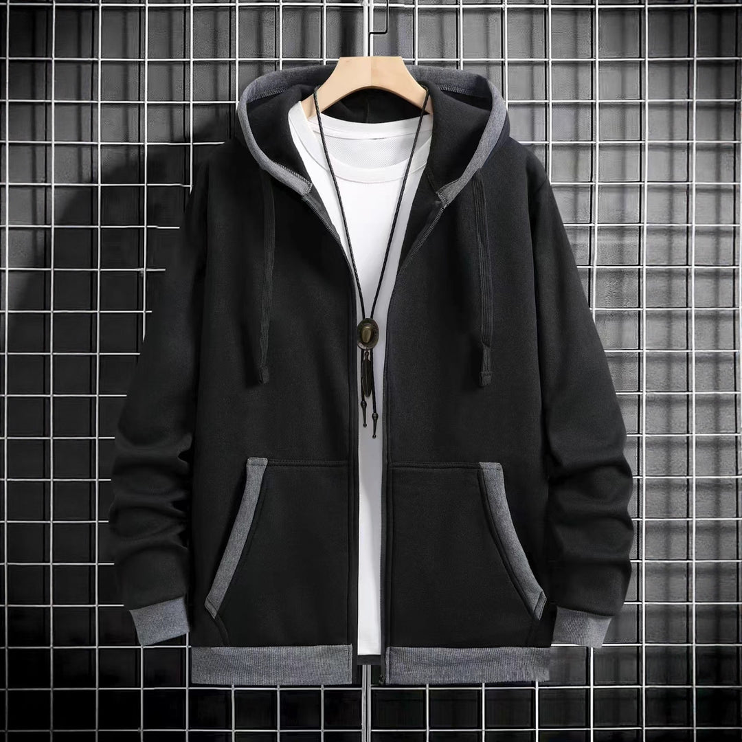 Men's comfortable hooded sweatshirt with zipper and handy pockets Lune London