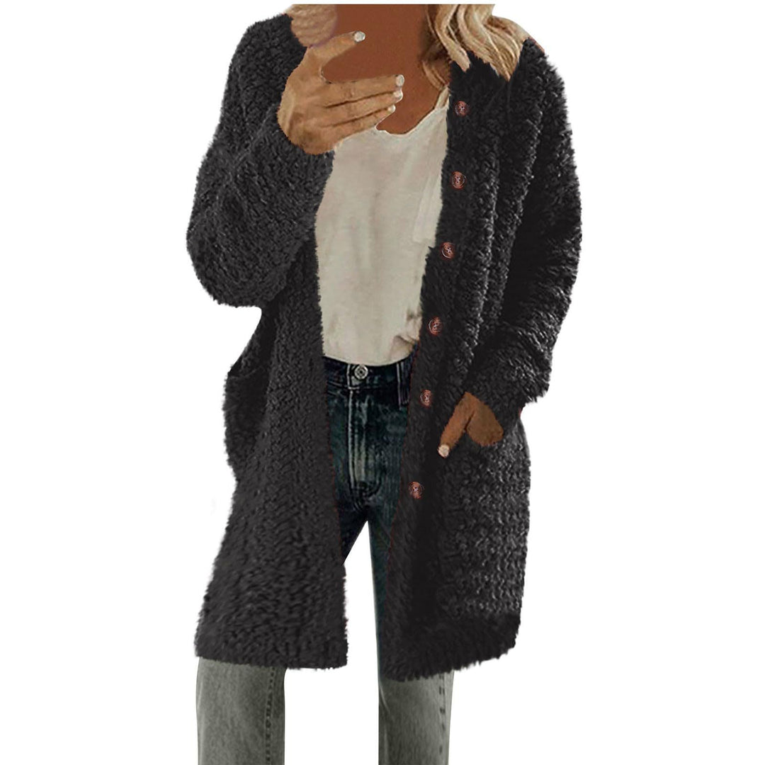 Oversized fleece jacket for women with button details and practical pockets Lune London
