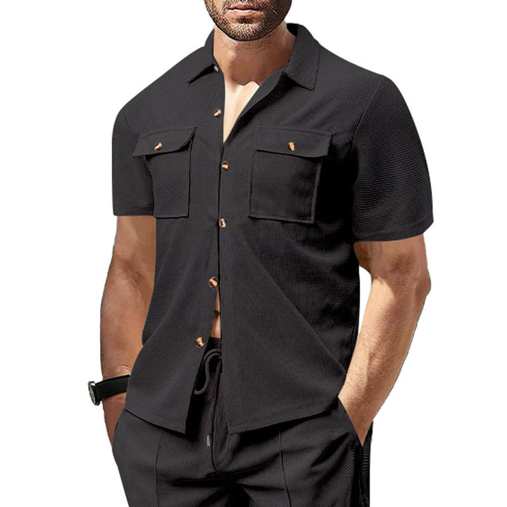Short sleeve utility shirt for men with practical chest pockets Lune London