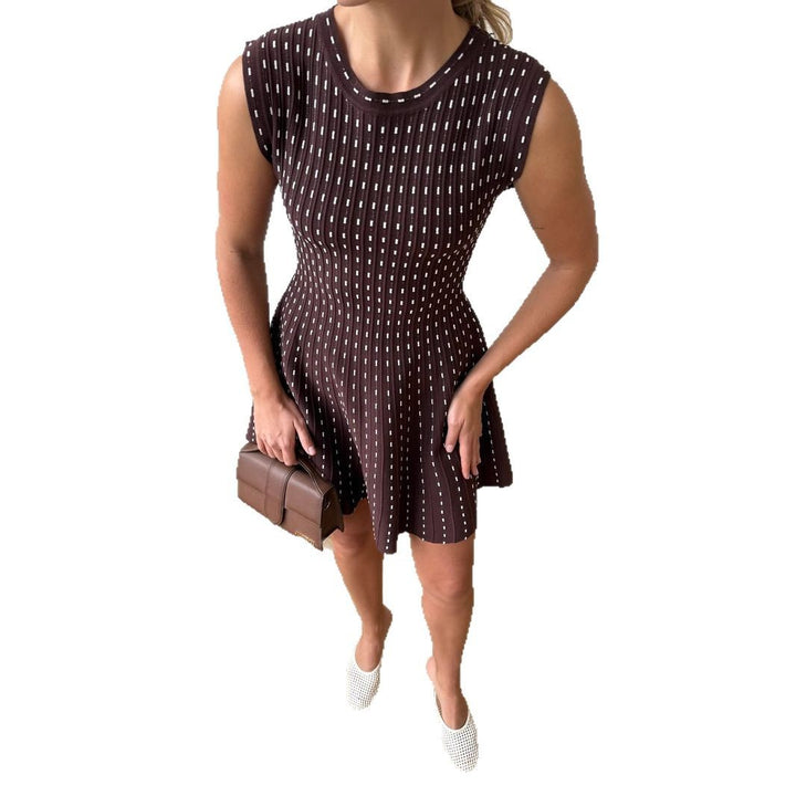 Knitted dress for ladies with an elegant ribbed pattern and a feminine silhouette Lune London