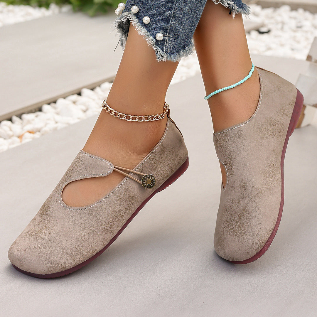 Elegant ladies Mary Jane ballerinas Lune London