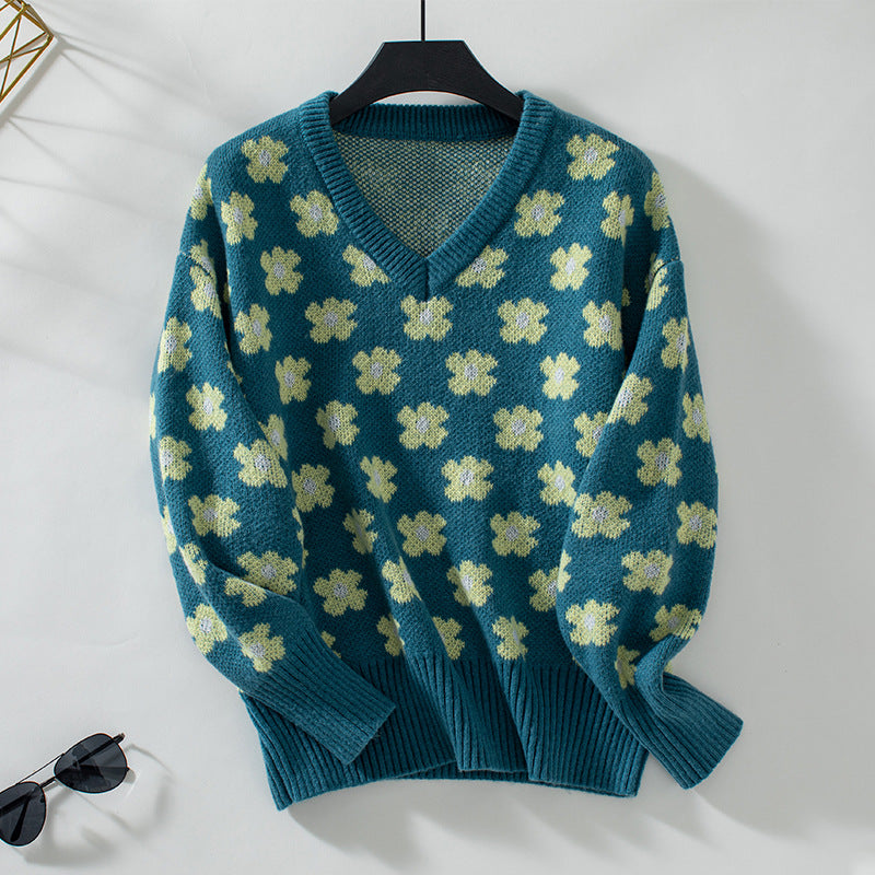 Knit sweater for women with floral pattern and V-neck Lune London