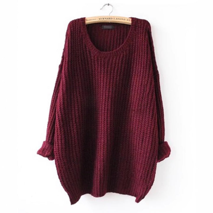 Casual knitted pullover for women with a loose fit and an airy structure Lune London