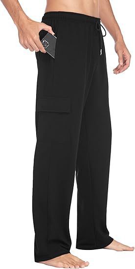 Men's cargo pants with practical side pockets Lune London
