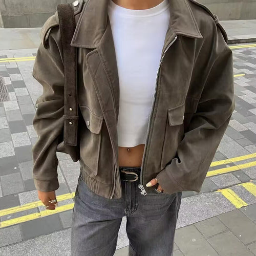Trendy oversized corduroy jacket for women with practical pockets and stylish shoulder details Lune London