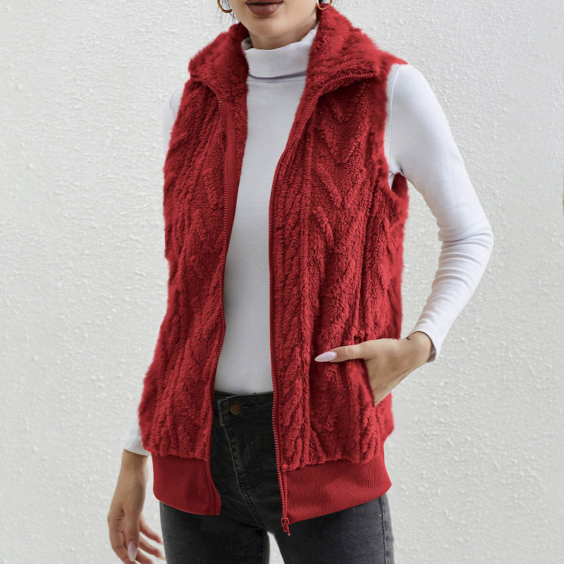 Cozy fleece jacket for women with stand-up collar and practical pockets Lune London