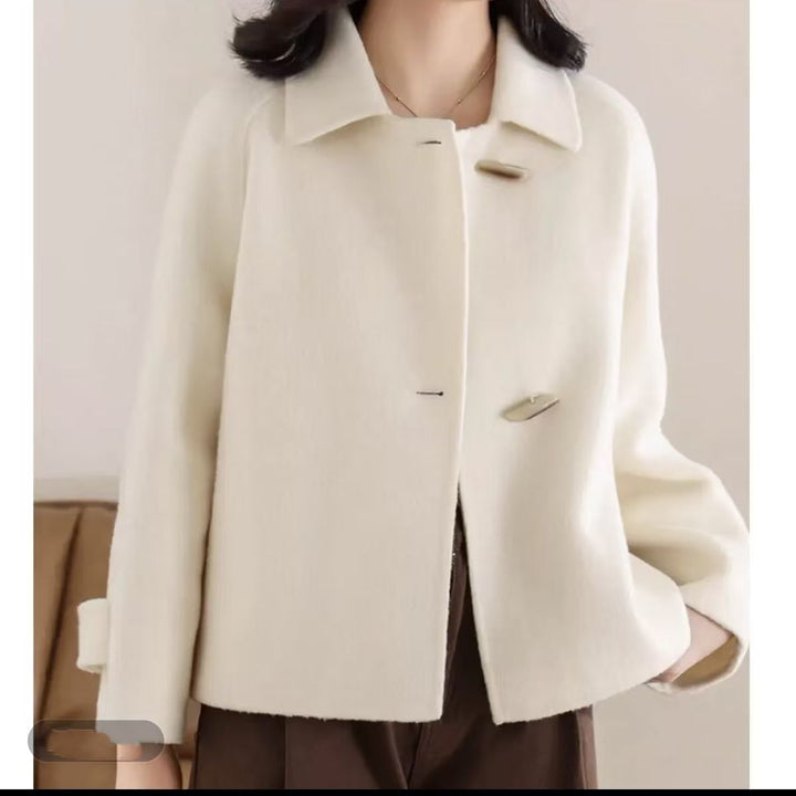 Cardigan confortable pour femmes avec des détails de bouton modernes Chic & Stil
