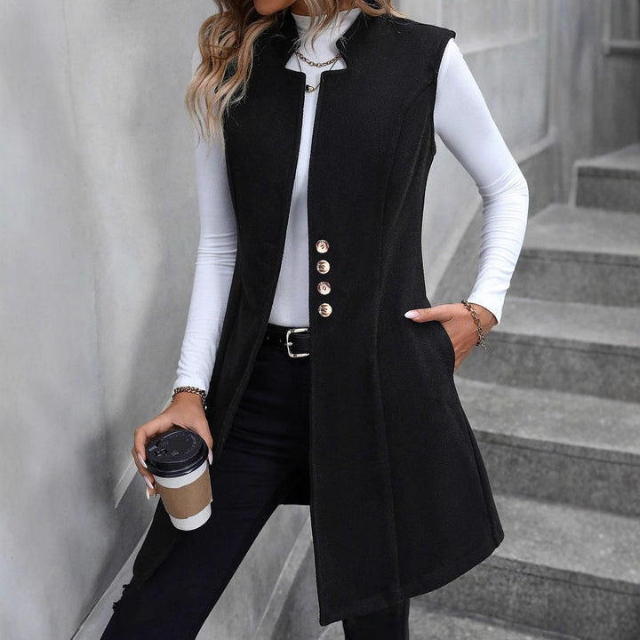 Ladies Elegant Vest made of high-quality boucle material and stylish button details Lune London