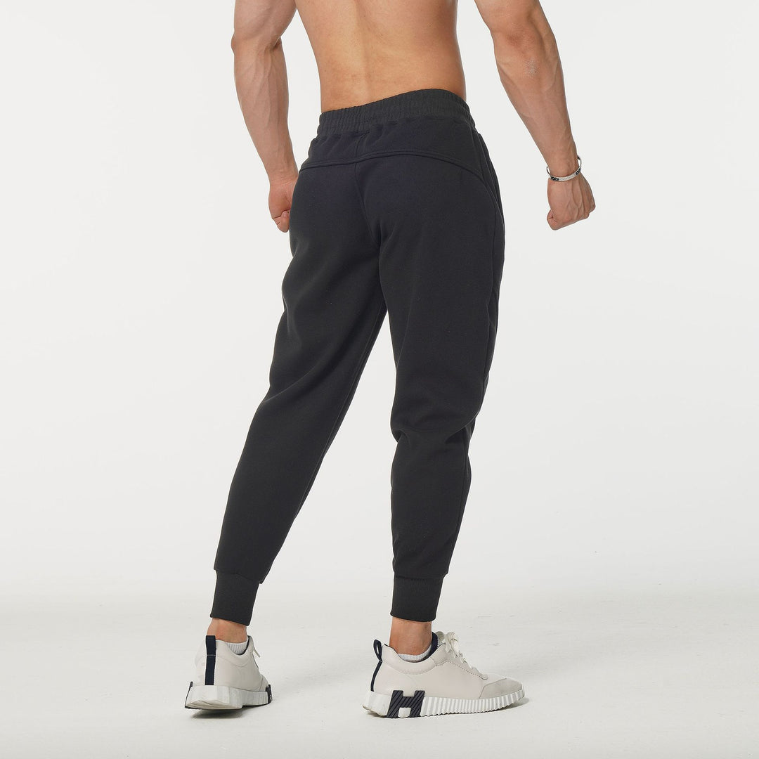 Men's sports pants with elastic waistband and side zip pockets Lune London