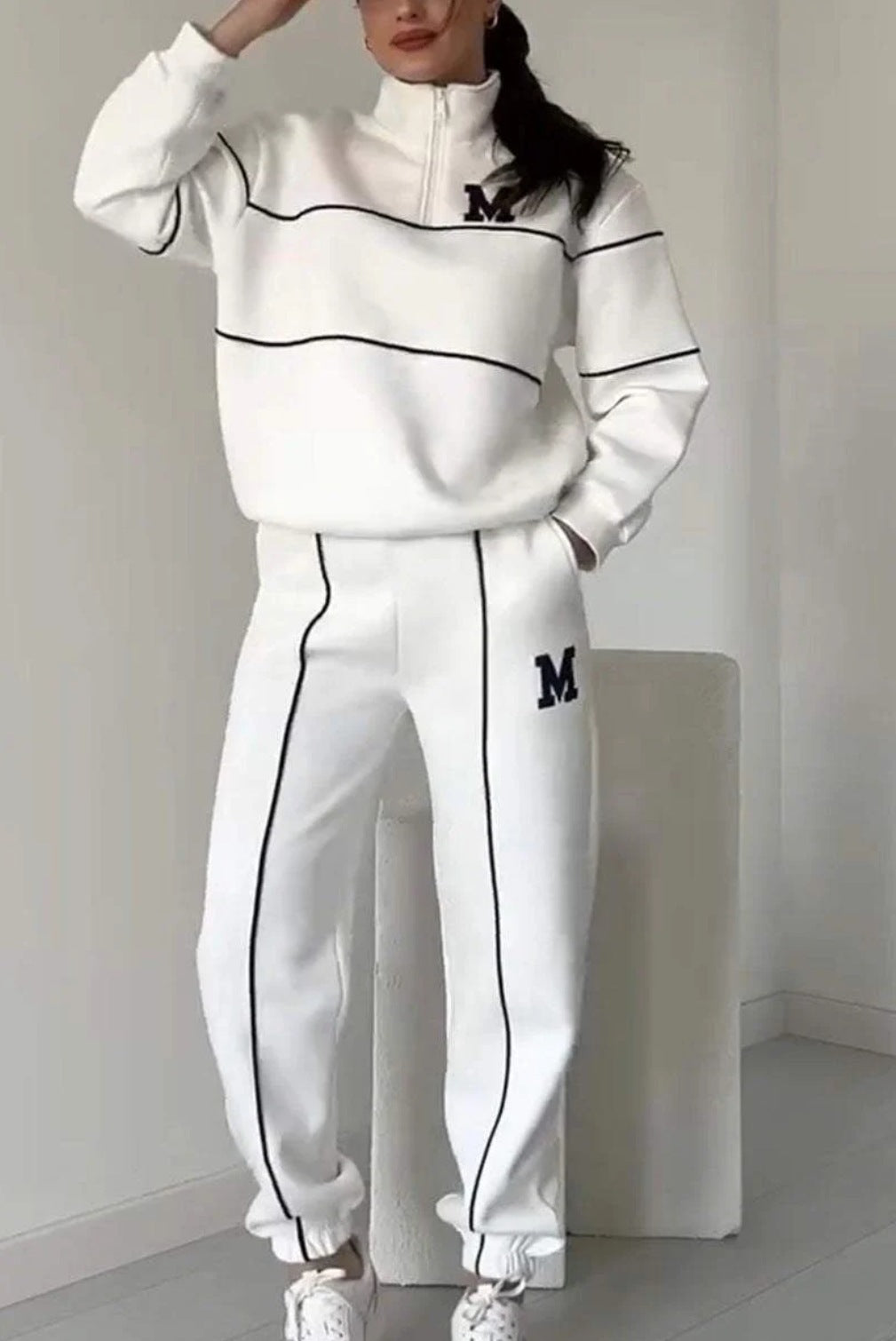 Ensemble de vêtements de détente sportifs pour femmes avec demi-fermeture éclair et taille élastique Chic & Stil
