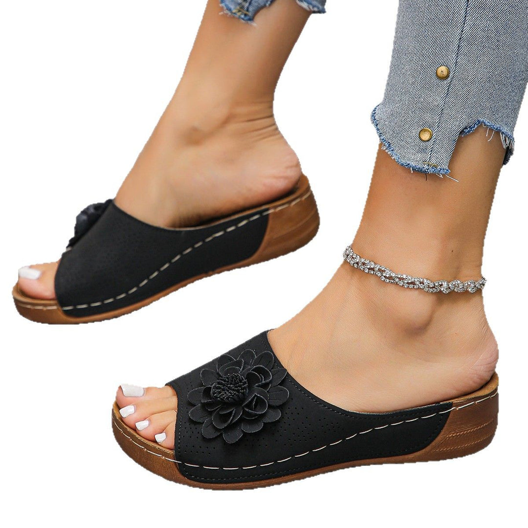 Elegant and comfortable ankle boots for women with floral design Lune London