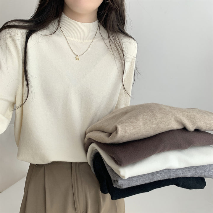 Pull fin en tricot pour femme avec un col montant moderne et une coupe décontractée Chic & Stil