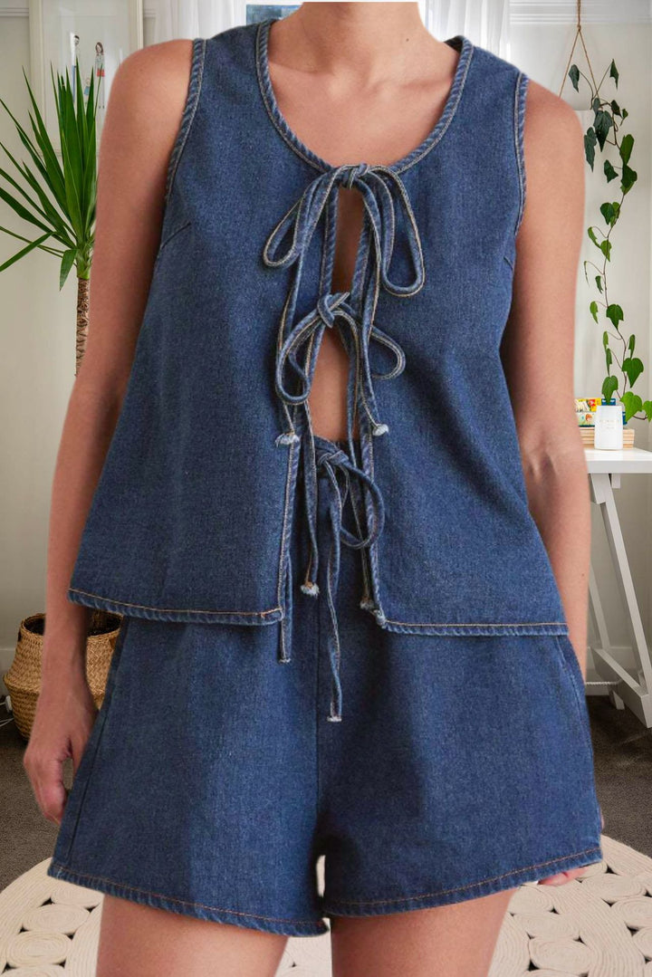 Denim shorts for women with an elegant tie closure and a relaxed fit Lune London