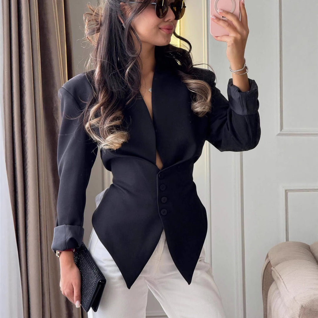 Femme élégant blazer cintré avec décolleté en V profond Chic & Stil