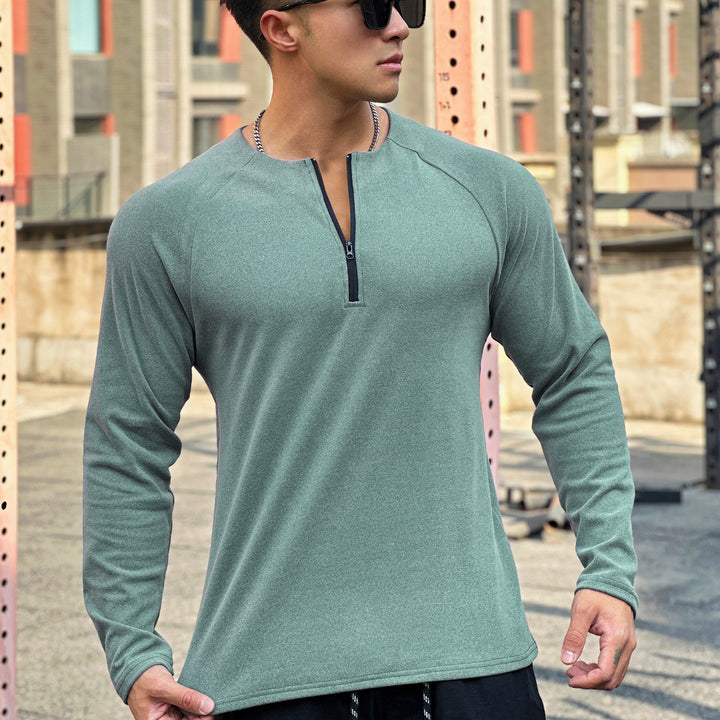 Functional T-shirt for men with innovative zipper and breathable structure Lune London