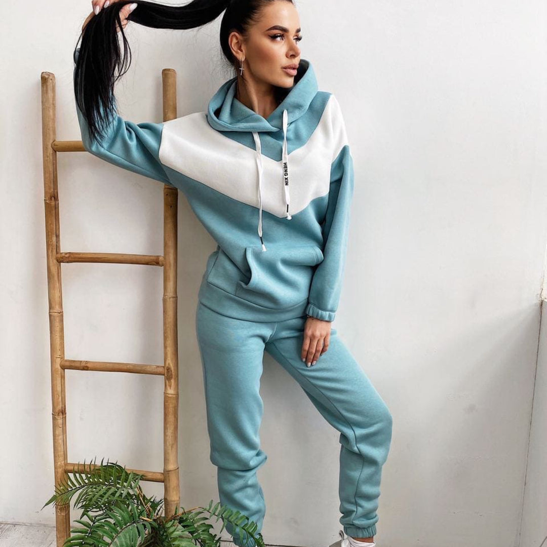 Lune London women's sporty hoodie and jogger pants set