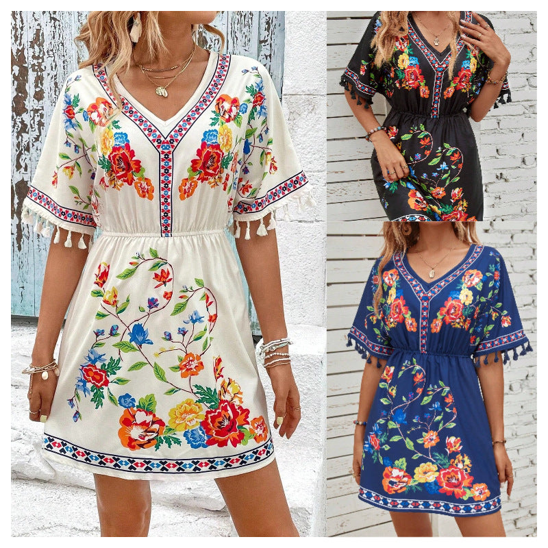 Casual women's dress with a floral design and fringe sleeves Lune London