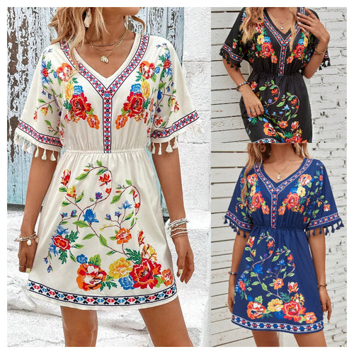 Casual women's dress with a floral design and fringe sleeves Lune London