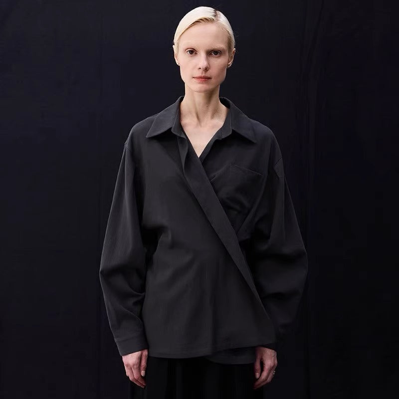 Blouse oversize pour femmes avec look enveloppant et poche poitrine pratique Chic & Stil