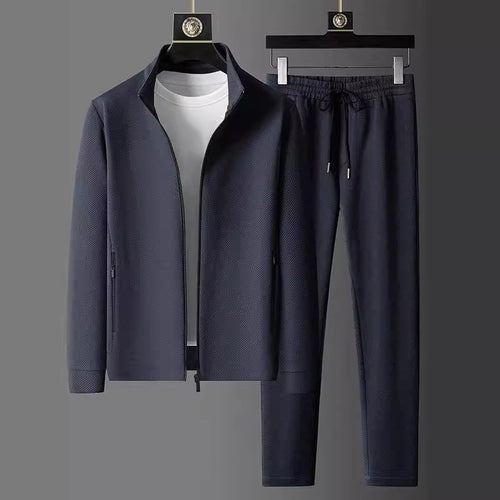 Functional sports set for men made of high-quality fabric Lune London