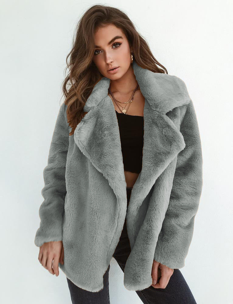 Fleece coat for women with large collar and trendy cut Lune London