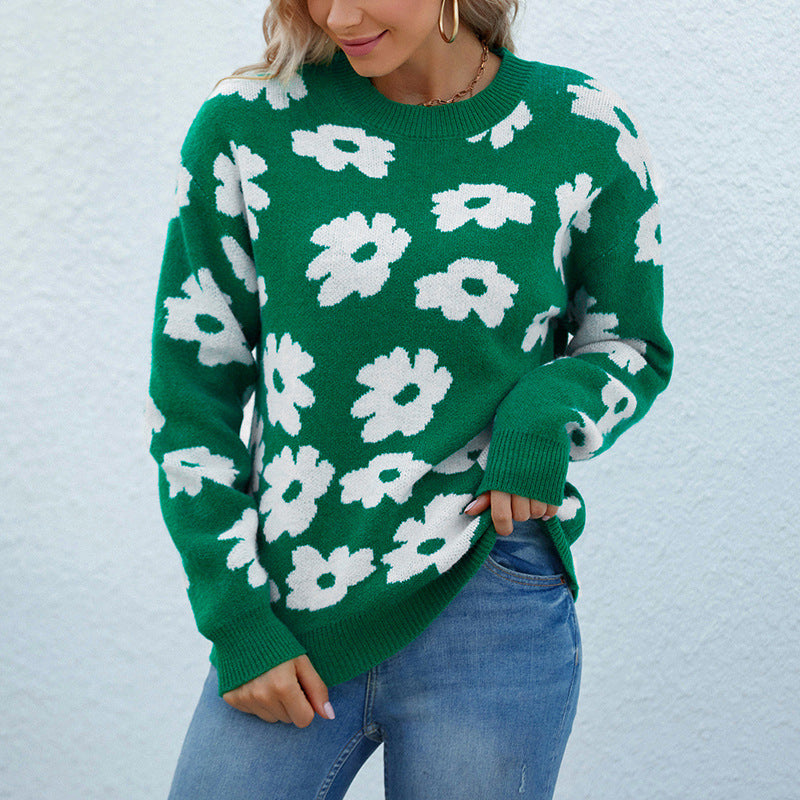 Knitted sweater for women with floral pattern and casual fit Lune London