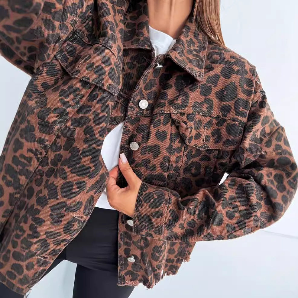 Veste en jean décontractée pour femmes avec imprimé animal et ourlet à franges Chic & Stil
