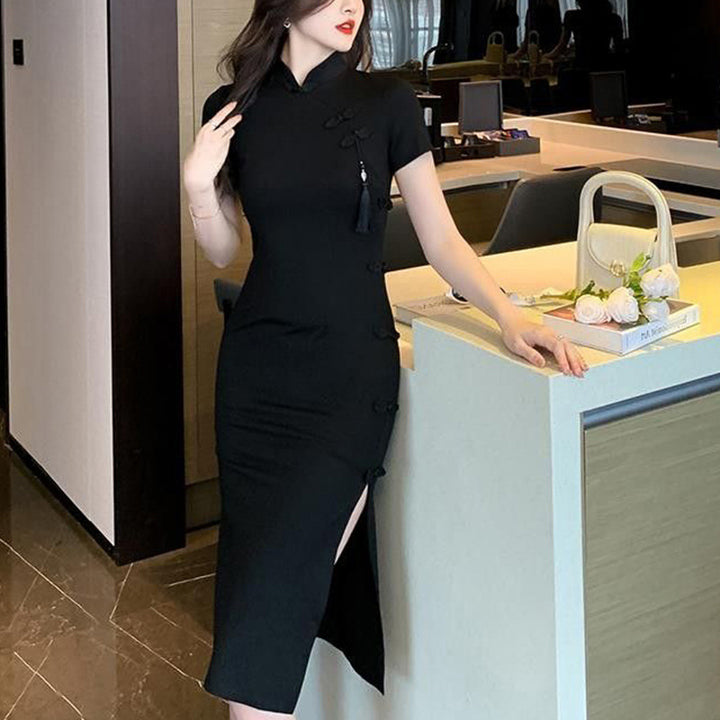 Ladies elegant bodycon dress with high slit and short sleeves Lune London