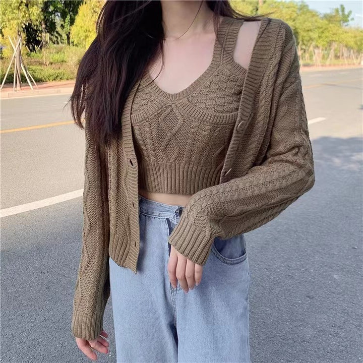 Women's knit set with open jacket and crop-top Lune London