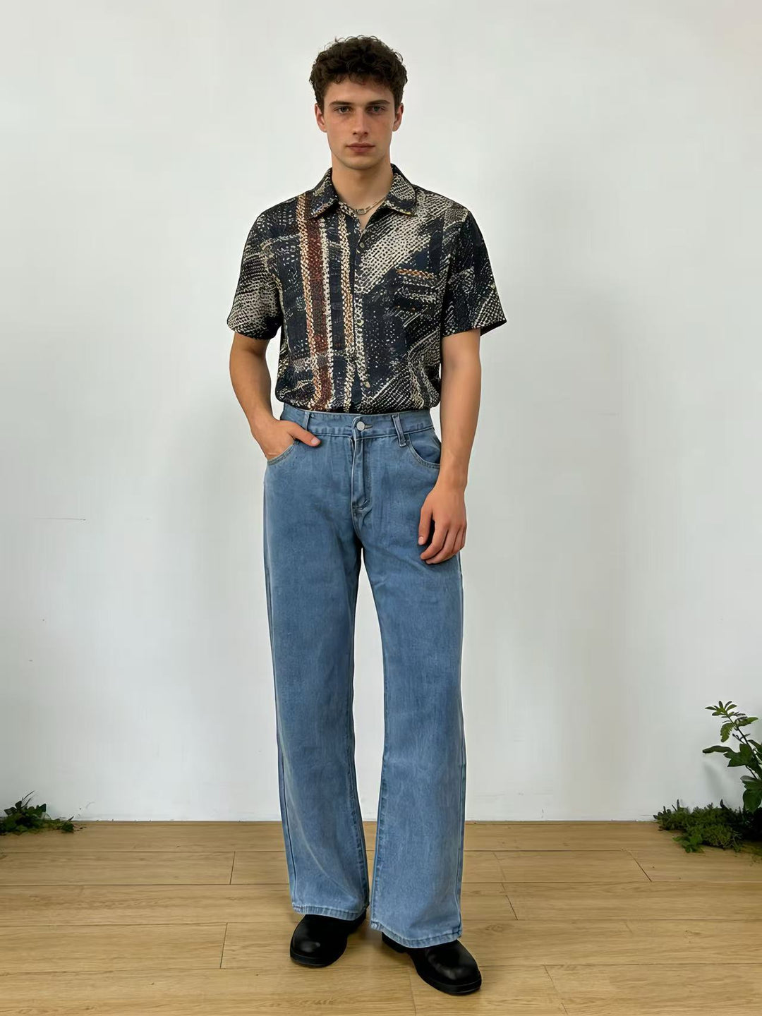 Men's cargo jeans with practical pockets and a casual fit Lune London
