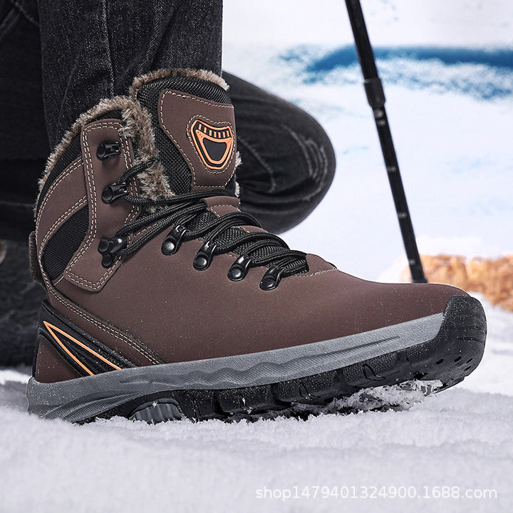 Men's winter hiking shoes with insulating lining and non-slip sole Lune London