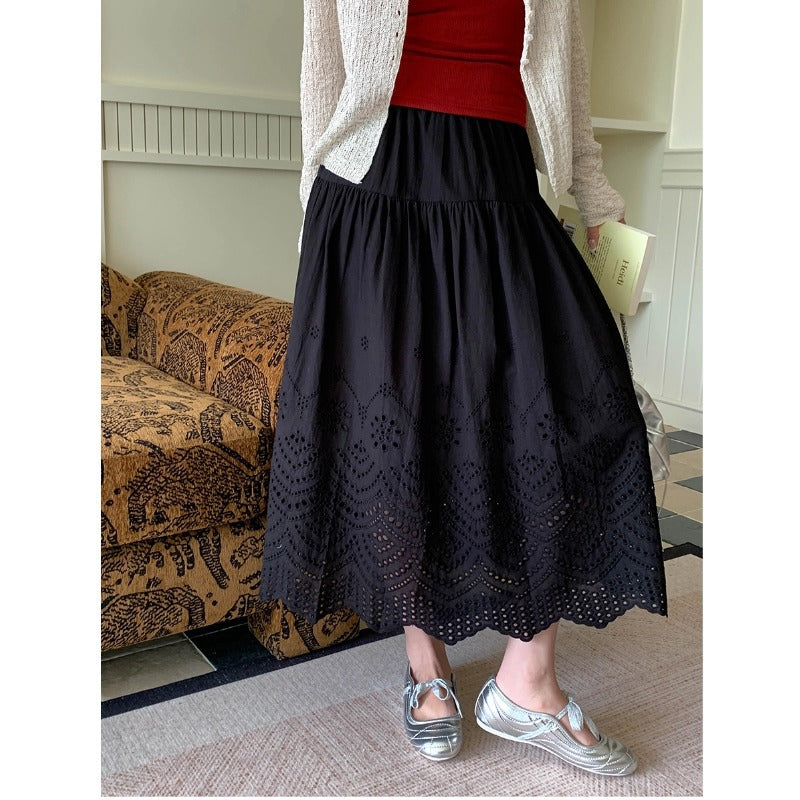 Women's pleated skirt with tasteful eyelet pattern Chic & Stil