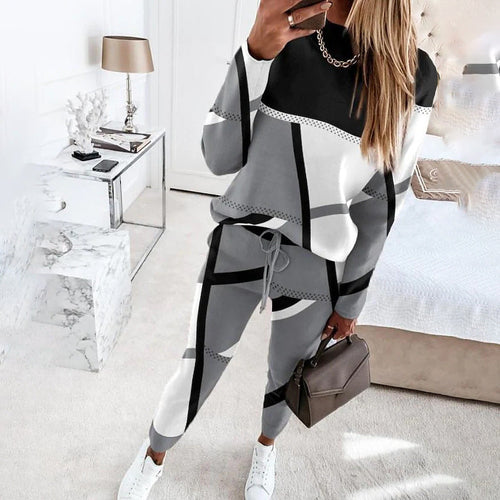 Women's Sporty Loungewear Set with Modern Geometric Design Lune London