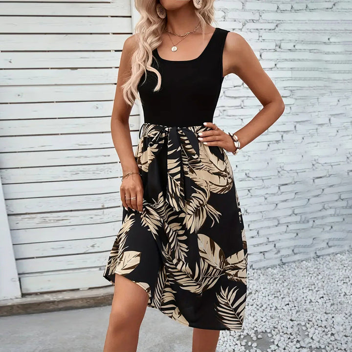 Robe femme avec détail floral et ceinture à nouer élégante Chic & Stil