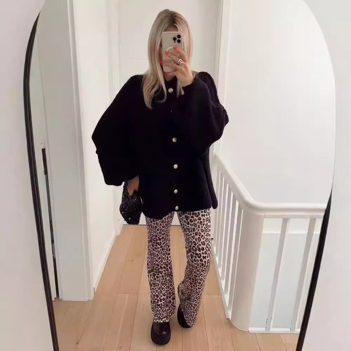Casual knit jacket for women with button closure and oversized fit Lune London