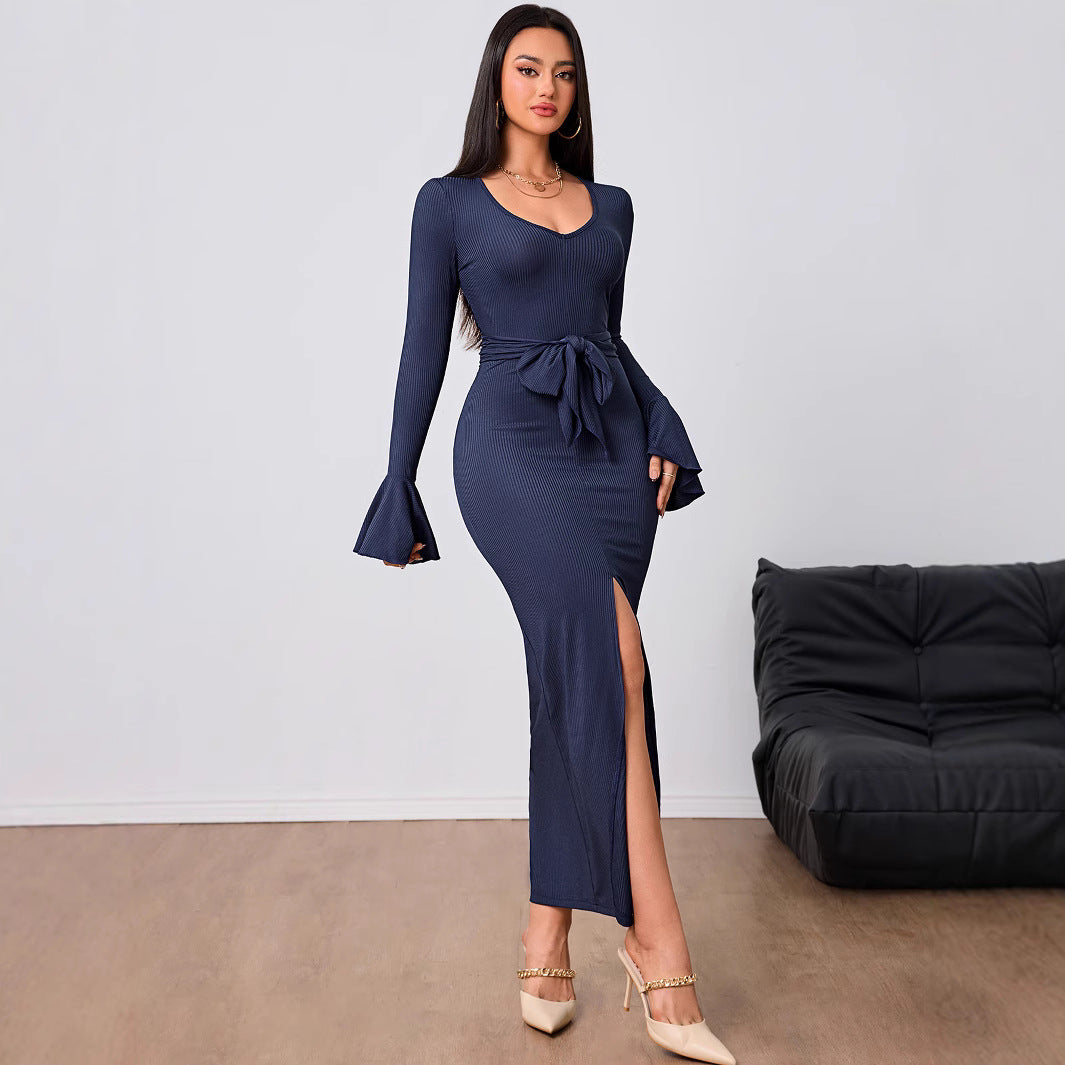 Robe femme avec décolleté en V et manches évasées Chic & Stil