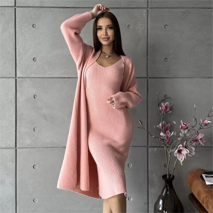 Knit dress for women with a fine ribbed texture and an elegant V-neck Lune London