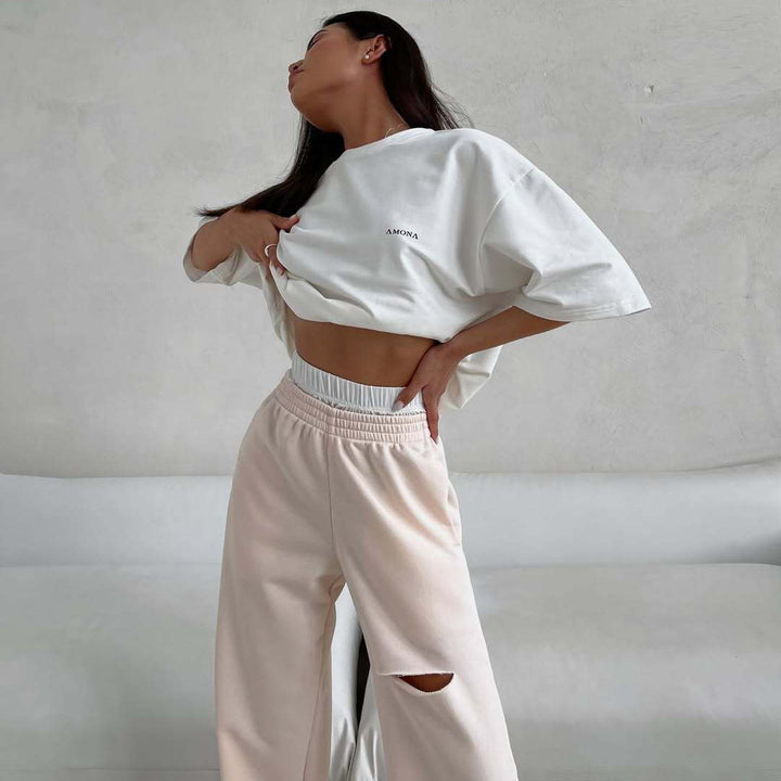 Oversized casual t-shirt for ladies and loose-fitting leisure pants with zipper Lune London