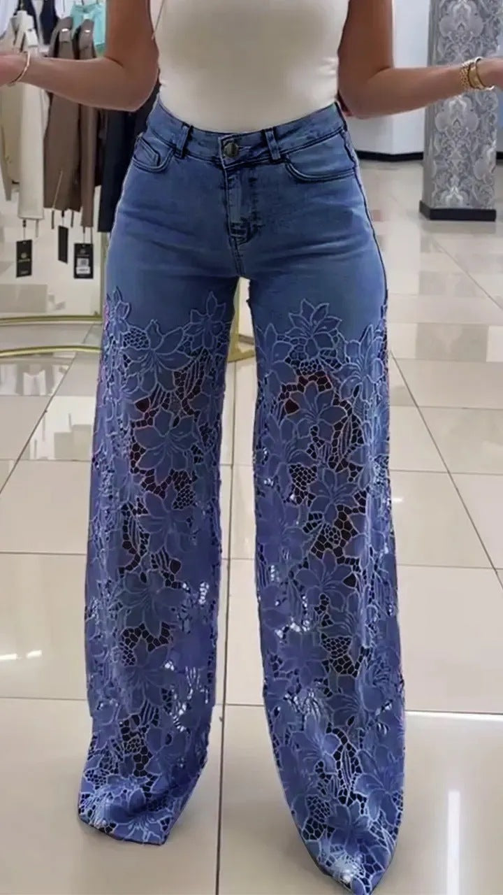 Elegant and Floral High-Waisted Jeans Lune London