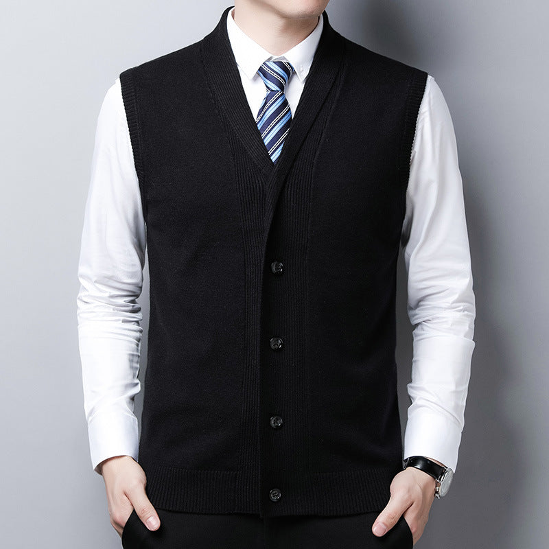 Elegant knitted vests for men with a V-neck and practical buttons Lune London