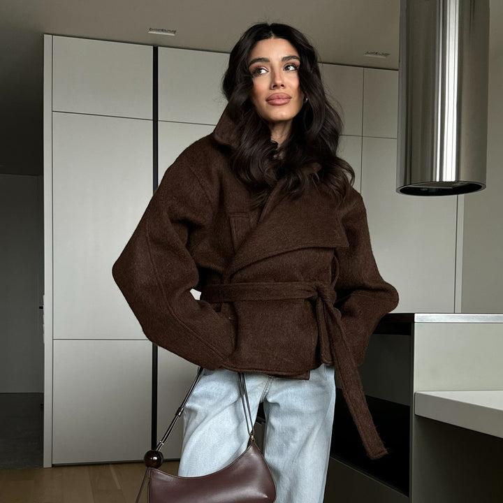Veste enveloppante à la mode et chaude pour femmes Chic & Stil