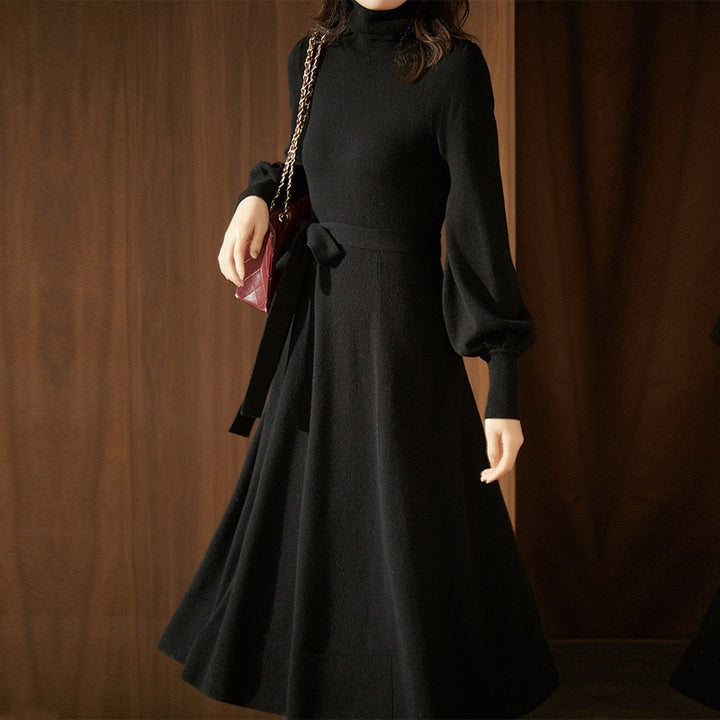 Robe en tricot pour femmes avec col haut et ceinture réglable Chic & Stil