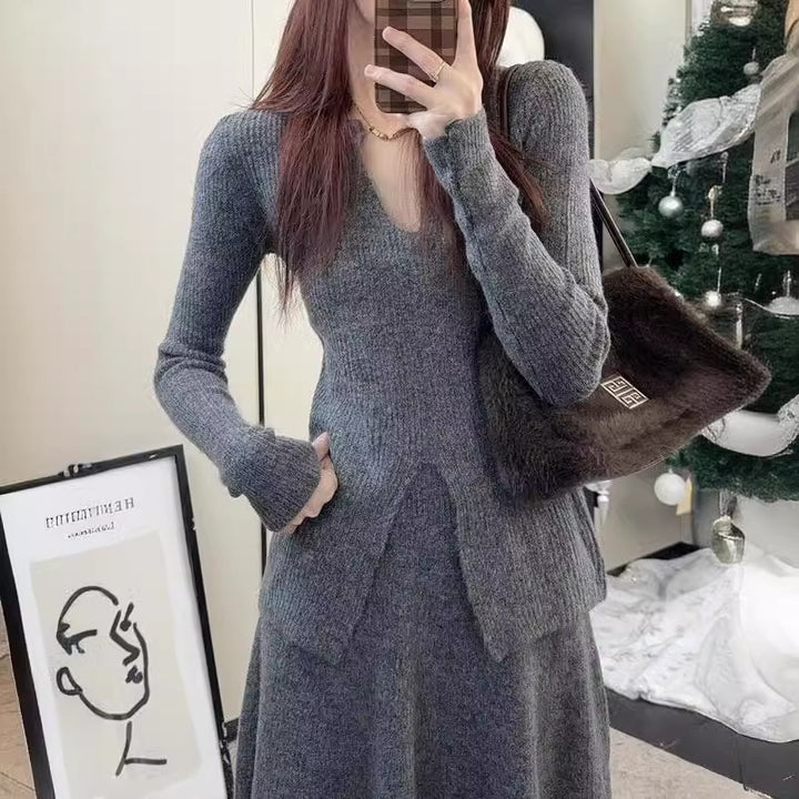 Ladies' knit dress with an elegant slit and a structured design Lune London