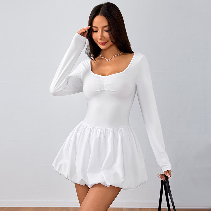 Robe mini à manches bouffantes pour femmes avec décolleté en V profond et taille élastique Chic & Stil