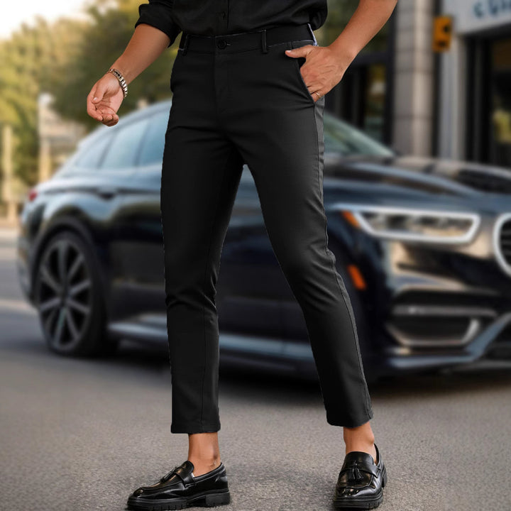 Modern Slim-Fit Trousers for Men with a stylish cut and high-quality fabric Lune London