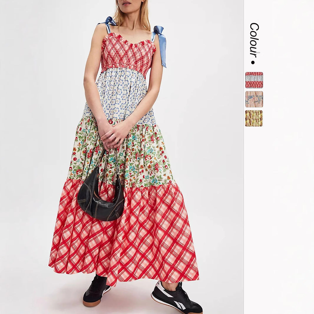 Ladies maxi dress with floral patterns and voluminous skirt Lune London