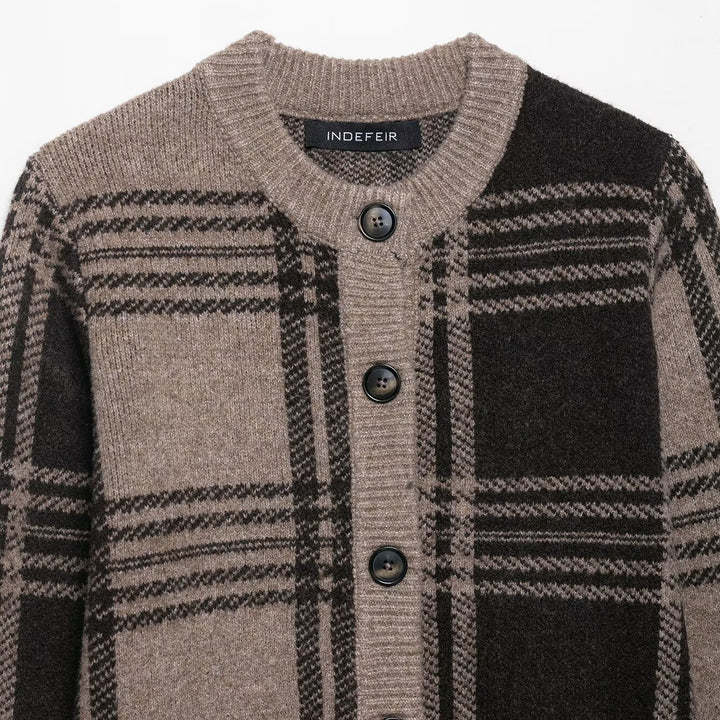 Plaid knit jacket for women with buttonhole and round collar Lune London